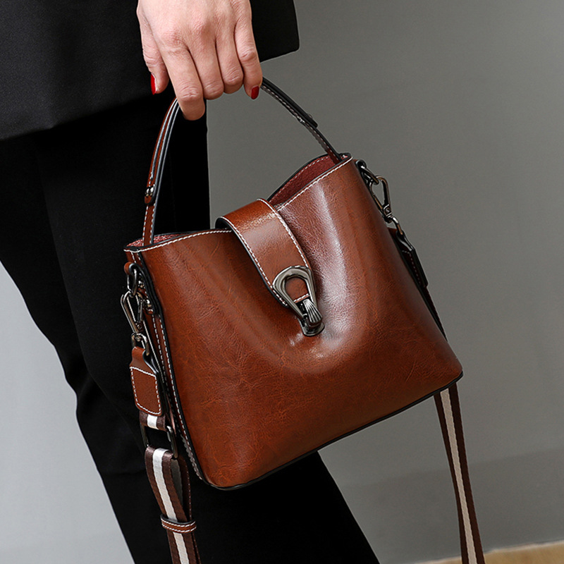 Luxury Bags From China - Gerçek Yağ Balmumu Deri kadın Kova